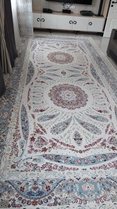 Продам ковёр шёлк