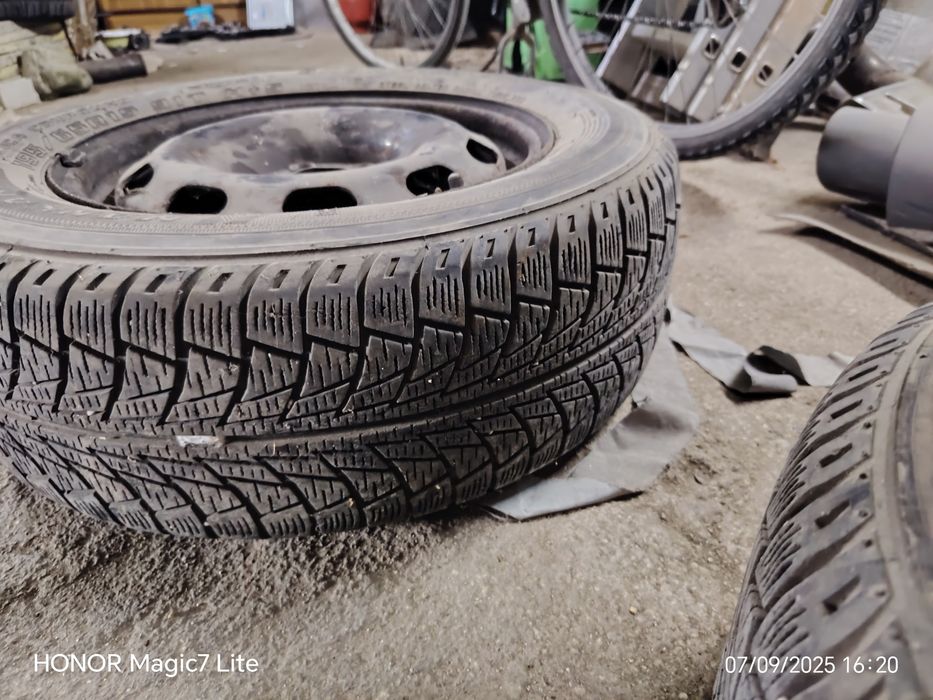 Джанти с гуми 15 ки