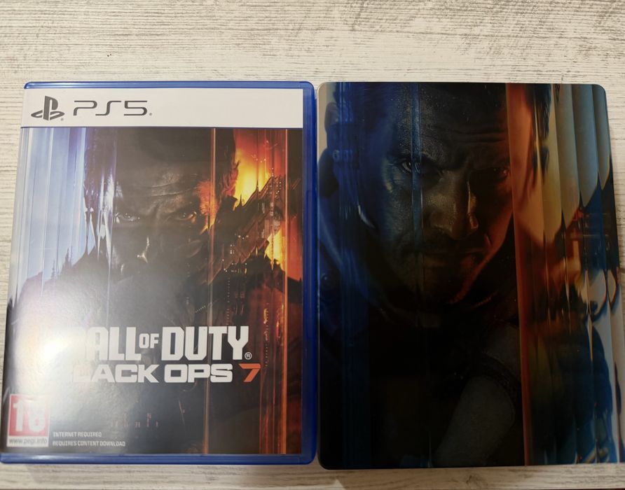 Call of Duty Black Ops 7 PS5 със подарък метална кутия
