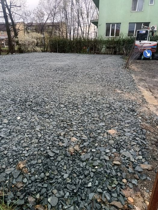 Închiriez locuri de parcare pe Grănicerilor