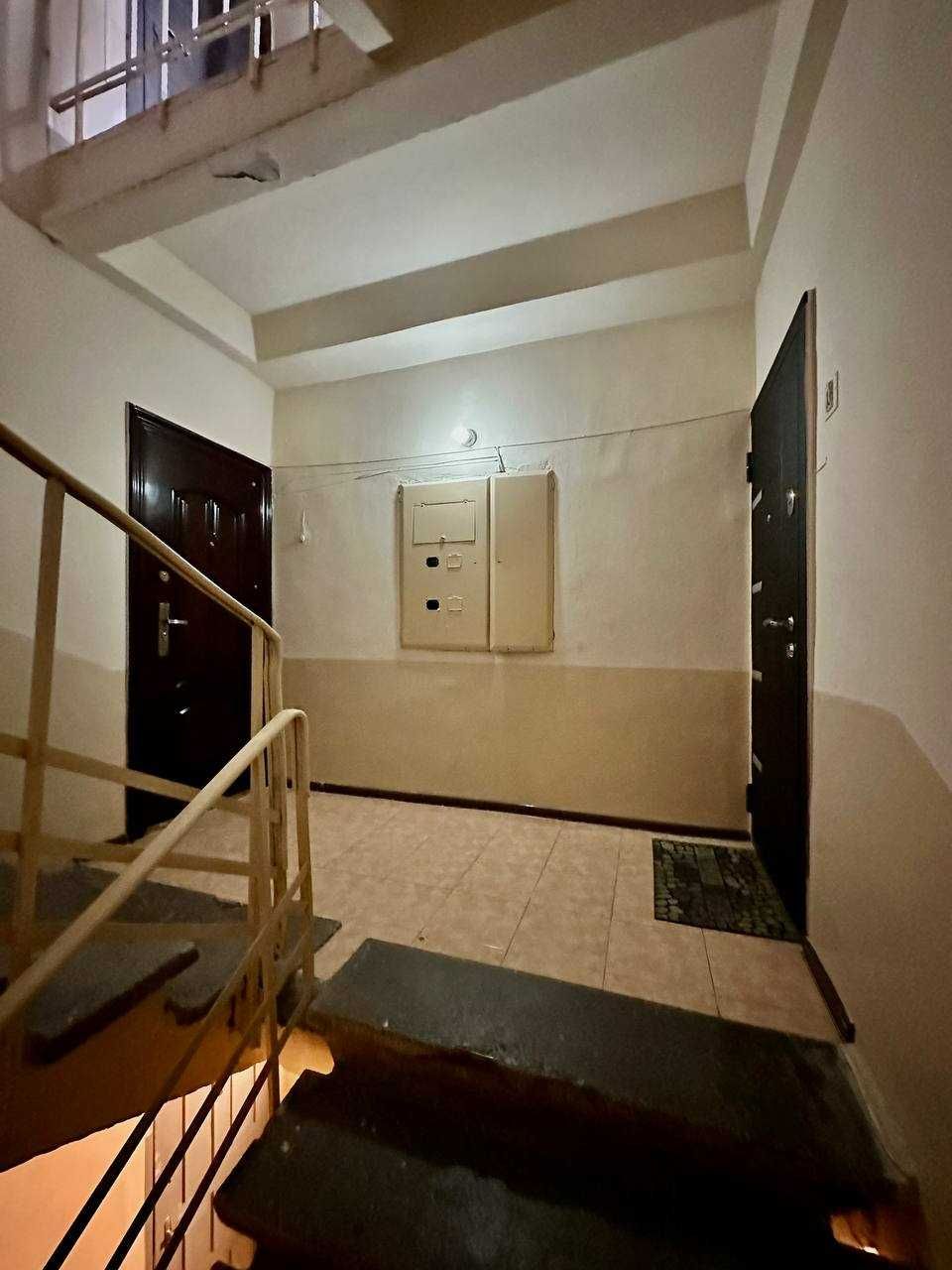 2-х комнатная на Садыка Азимова (спецплан с арендатором) ID: 2288