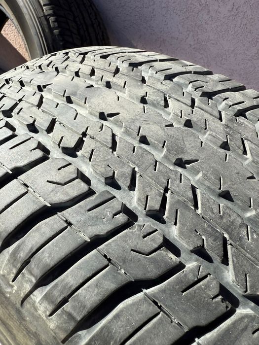 Vând anvelope 265 60 r18 Dunlop vara