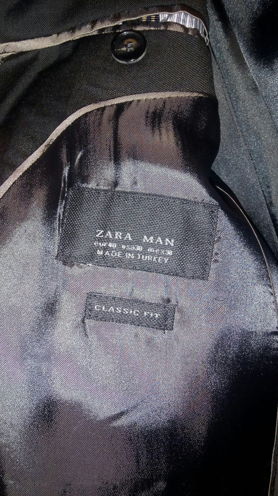 Vand costum Zara