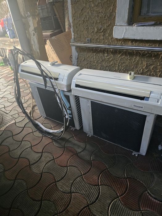 Vand 2 aere condiționat samsung .