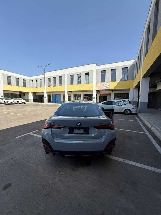 bmw i4 40l eDrive  2024