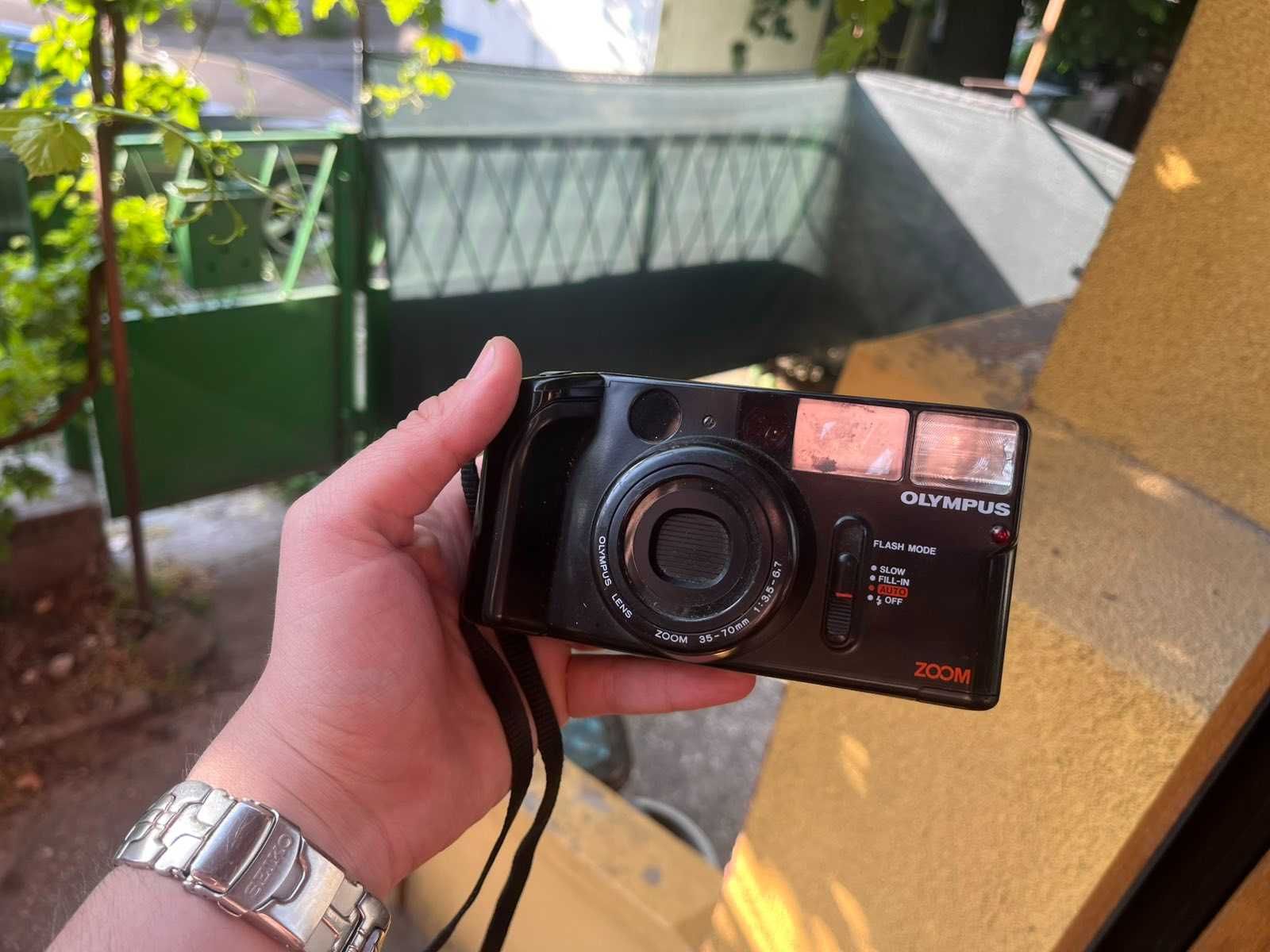 OLYMPUS AZ-1 Zoom Japan