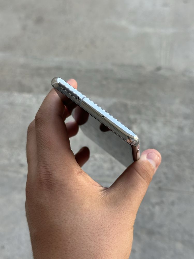 Samsung Galaxy s10 plus Vietnam 2 ta sim 128gb ideal