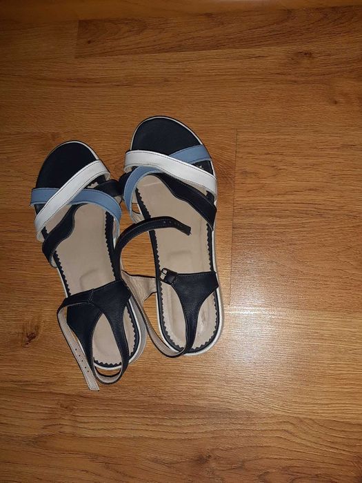 Sandale piele marimea 38
