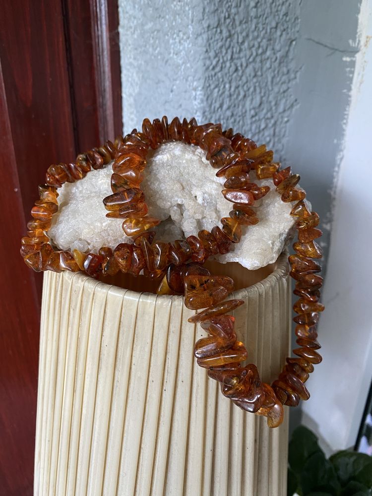 Колие от кехлибар