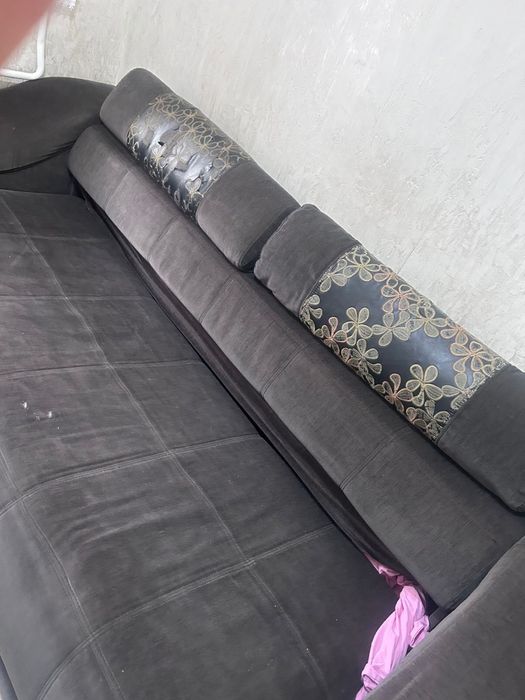 Диван в хорошем состоянии