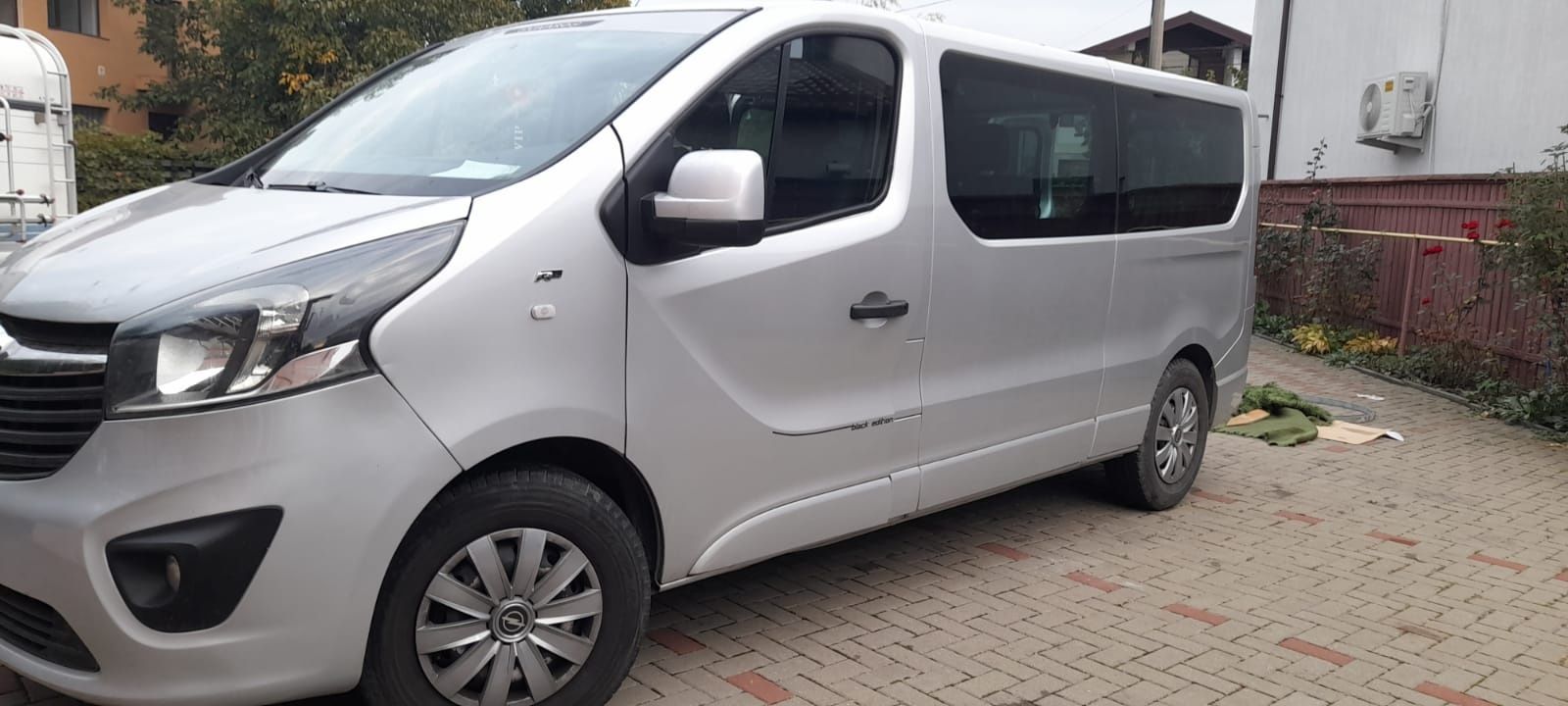 Opel Vivaro 1,6 145hp,biturbo,8+1,an 2018