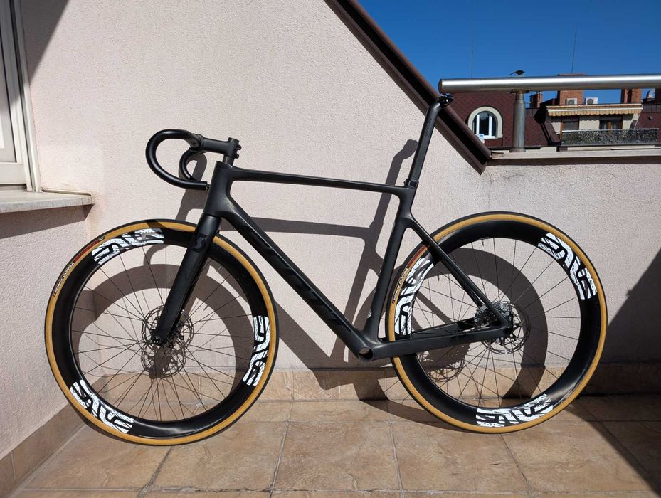Карбонова рамка Scott Addict RC disc - размер L 56 см.