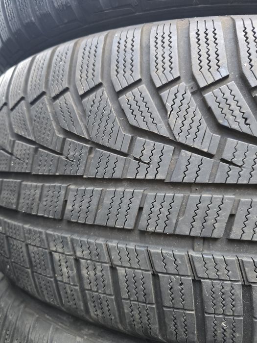 Anvelope iarna 255 55 19
