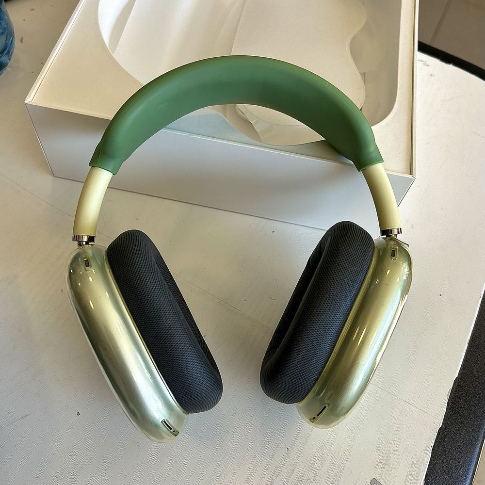 Apple AirPods Max