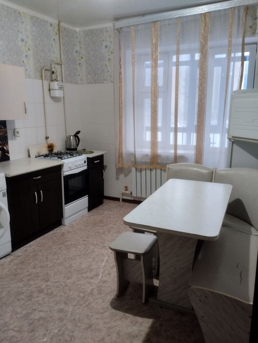 Продам 2 кв( 70 кв.м) 2 мкр сити за  23 млн .