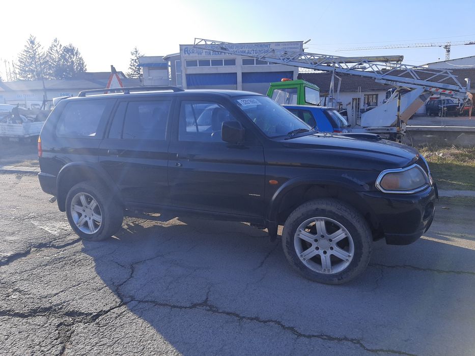 За части Mitsubishi Pajero sport 2500 кубика дизел ръчни скорости 2005
