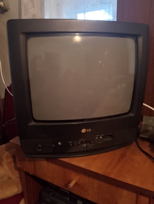 Телевизор цветной