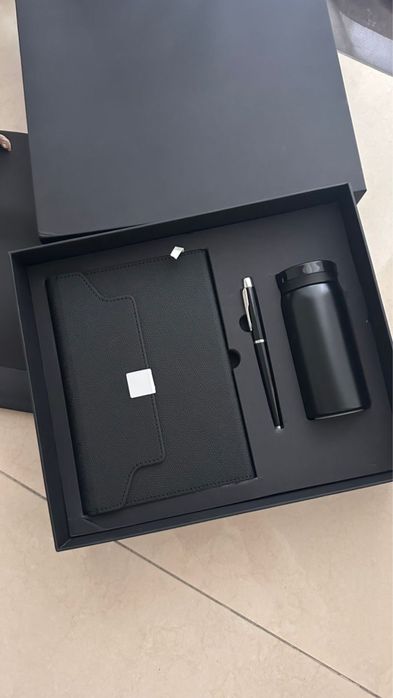 Подарочные наборы (блокнот, стакан, ручка)