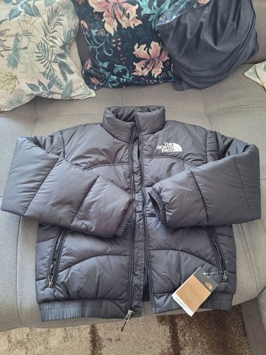 Vând geaca The North Face
