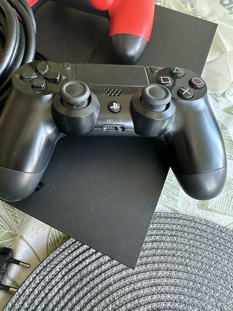 Sony PS 4 500GB плейстейшън