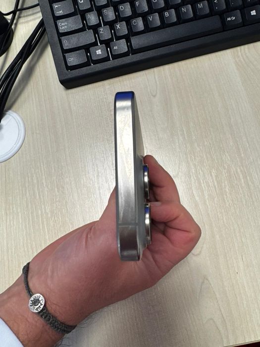 I phone 16 pro 256 gb