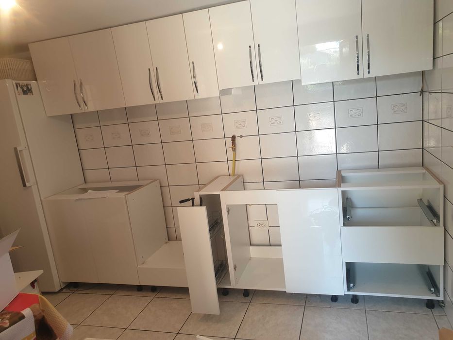 Reparatii mobilier la domiciliu