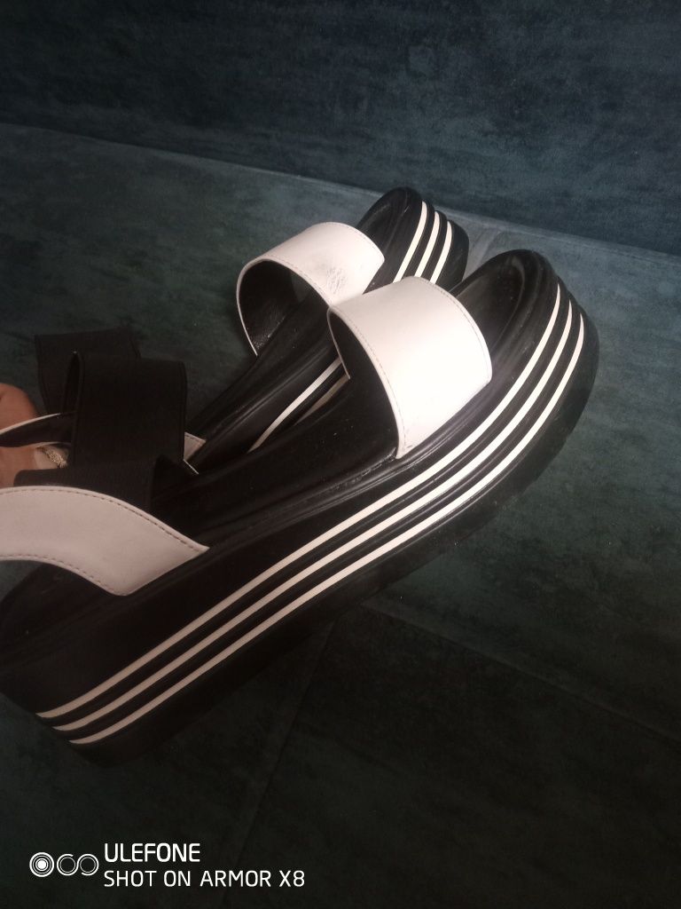 Sandale cu bata elastica măr 38