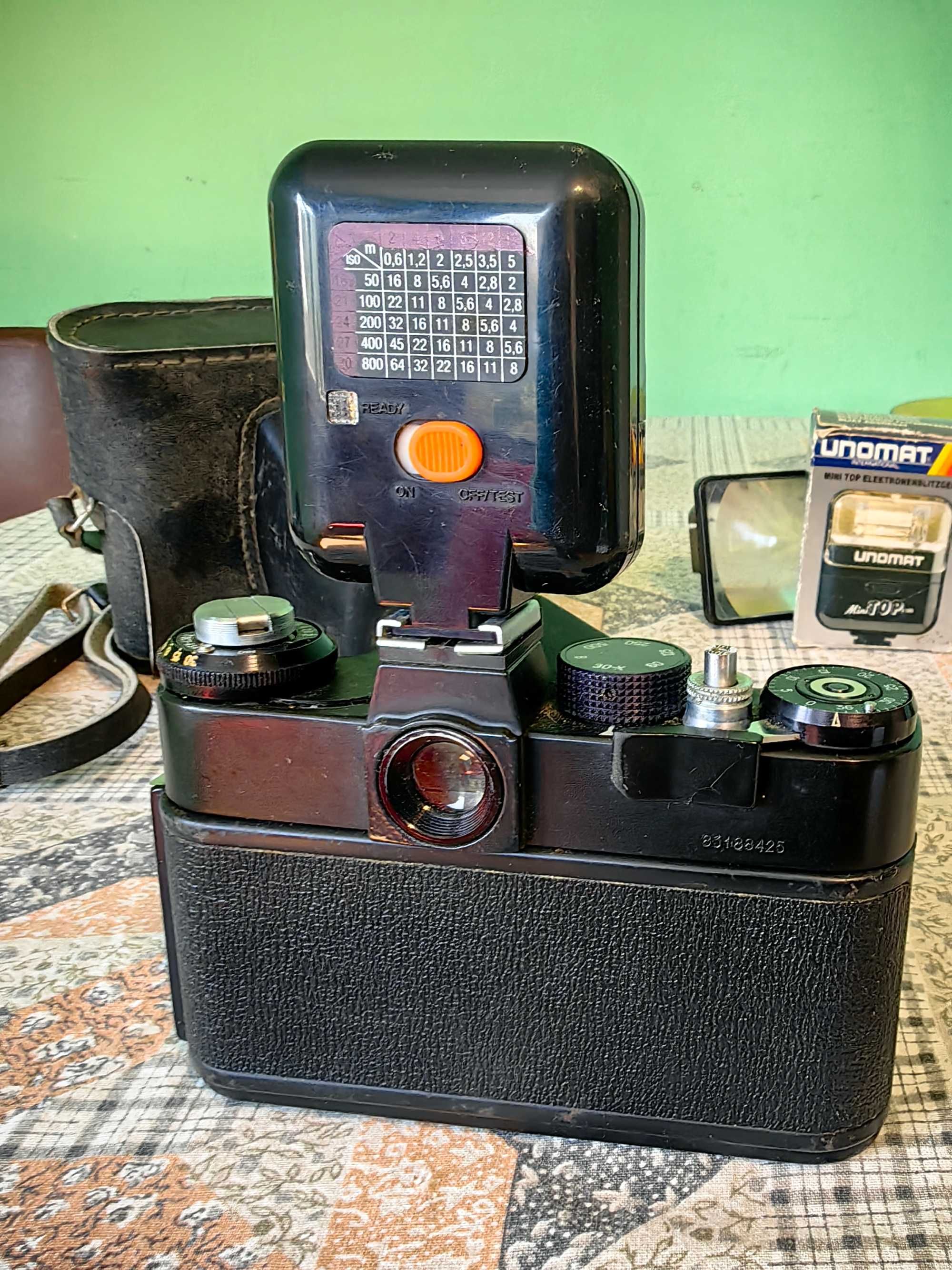 Фотоапарат ЗЕНИТ ЕТ със светкавица UNOMAT  ZENIT ET