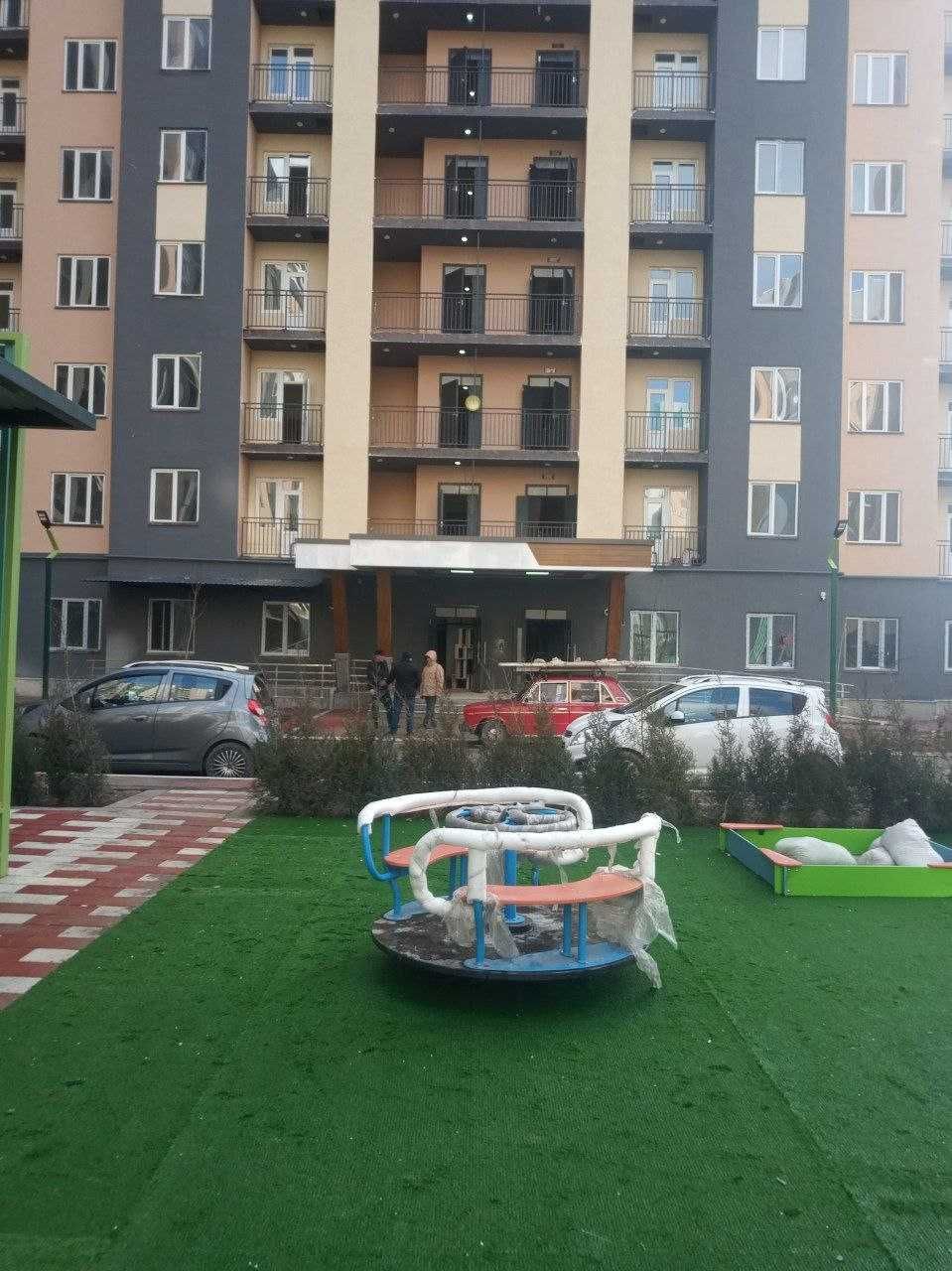 Янги Дархонда 3 хоналик квартира новостройкада без маклера уй эгасидан