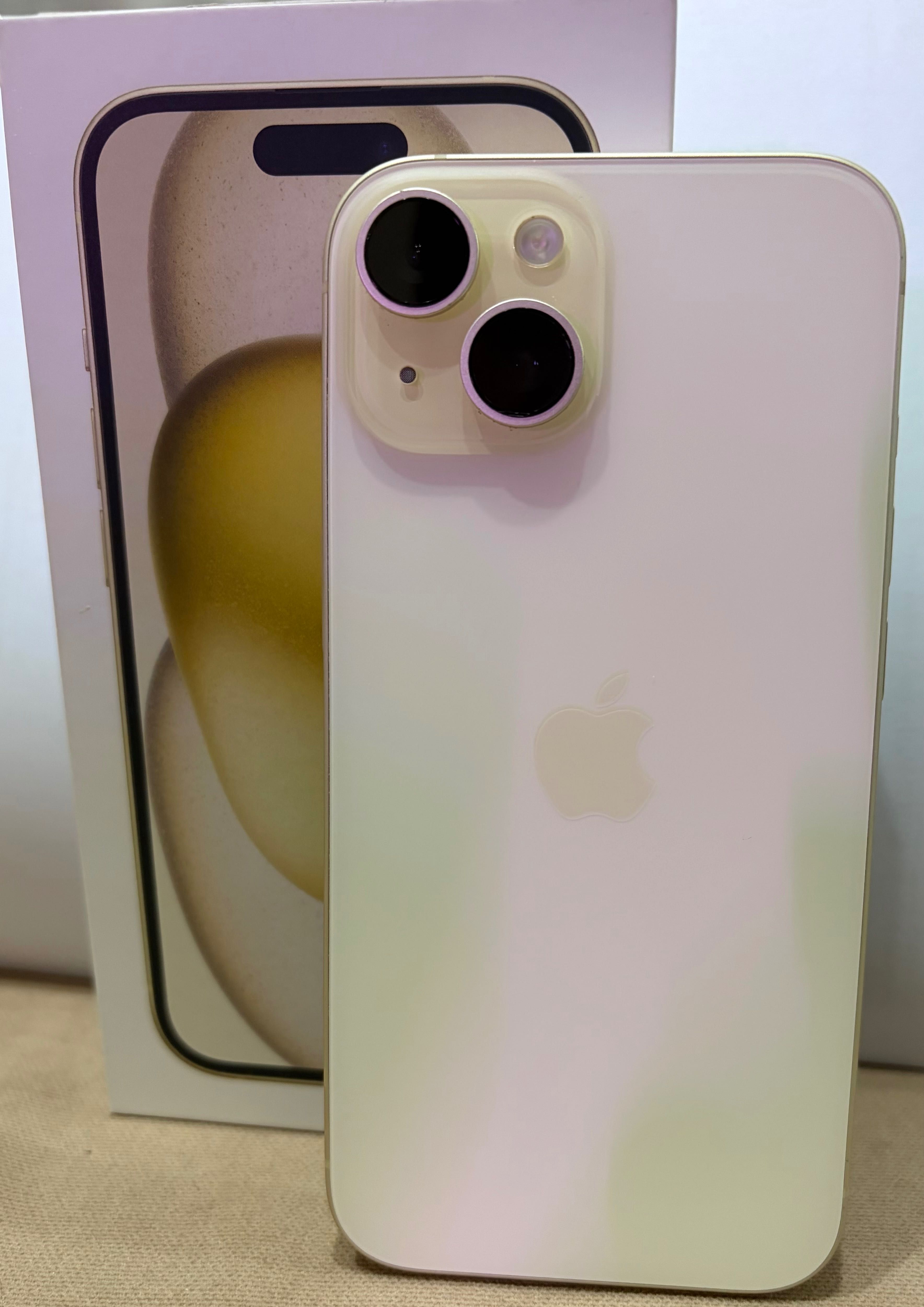 iPhone 15 - 128GB