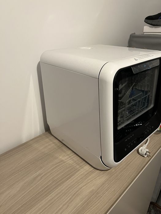 Mini-mașină de spălat vase