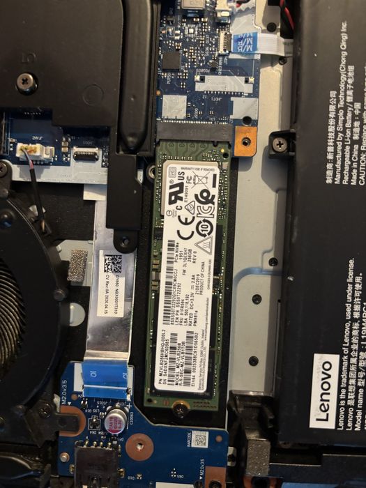 Lenovo legion 5 15ARH05 DEFECT (pentru piese)