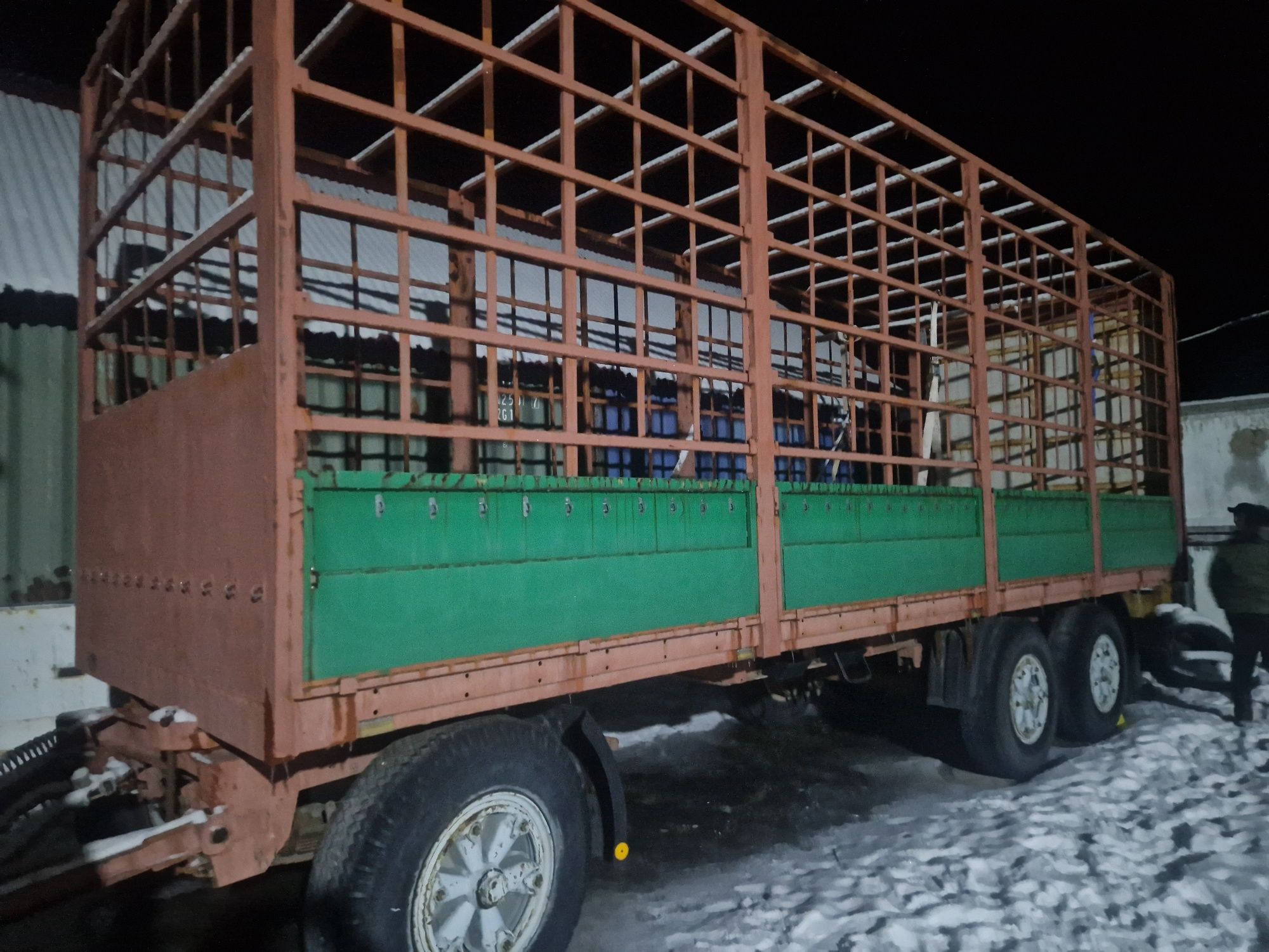 Продам прицеп камаз