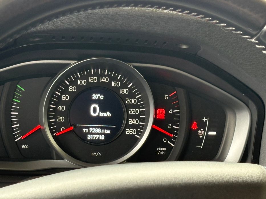 Volvo v60 d2 manual 1.6 manual 2014