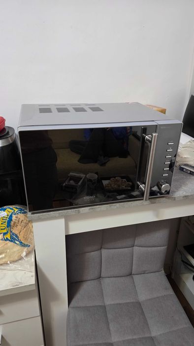 Cuptor cu microunde 800w