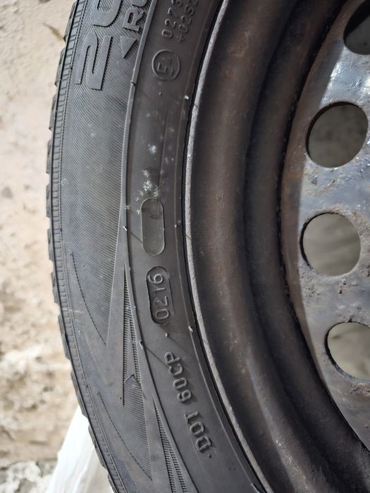 Set 4 anvelope iarnă Ford 205/55 R16 pe jante tablă + prezoane