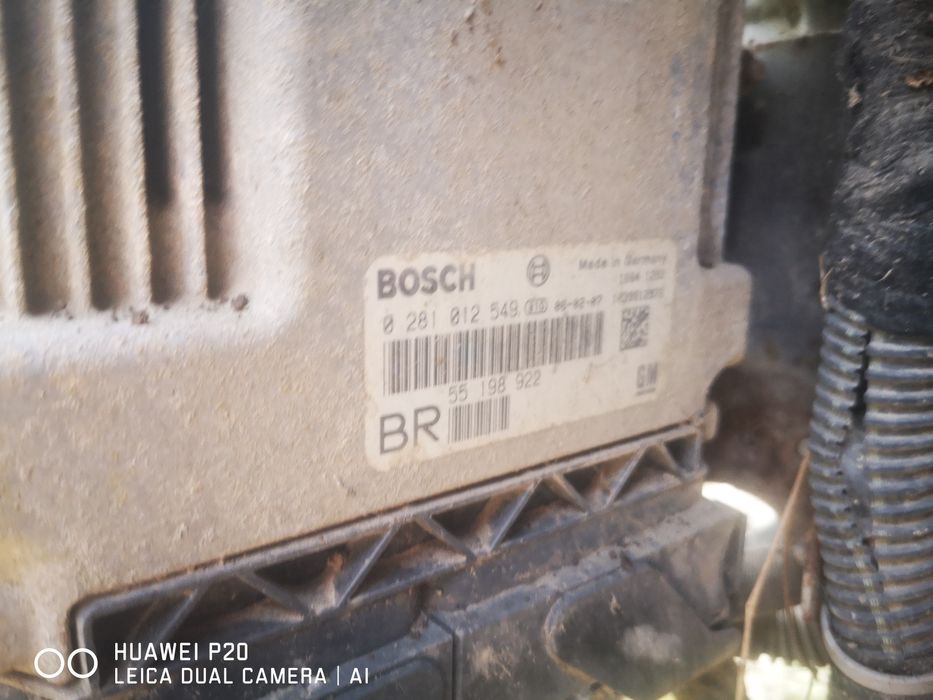 Опел зафира на части