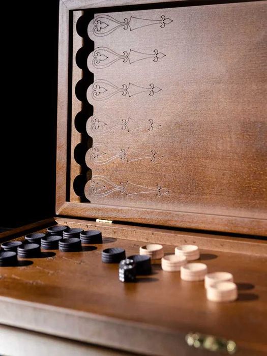 Нарды резные "Восточные" из массива бука (Россия)