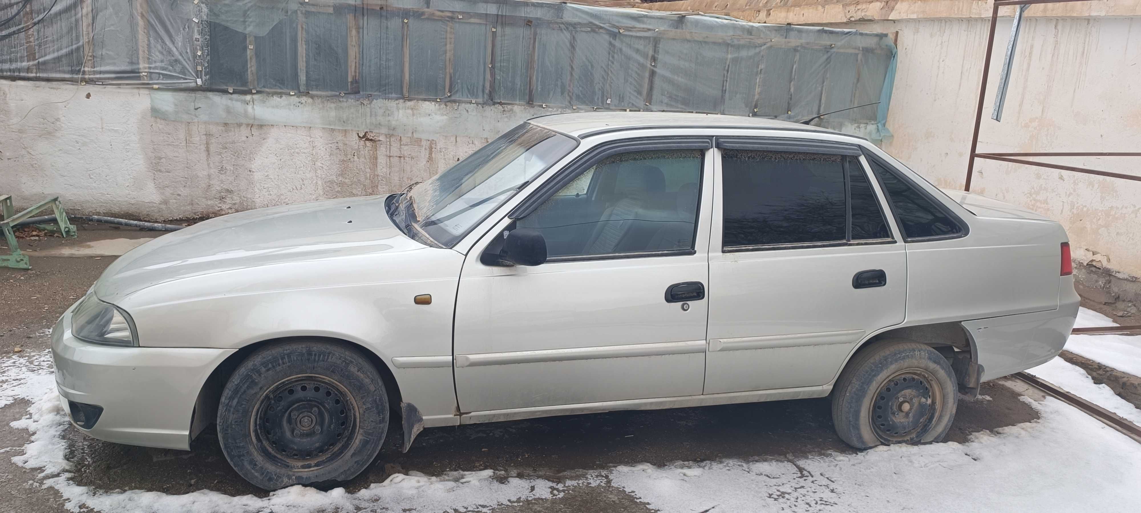 Ellikqal`a tumanida NEXIA-2 rusumli avtotransport sotiladi