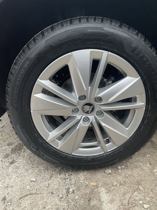 Чисто нови зимни гуми Барум Поларис 6 225/55/17