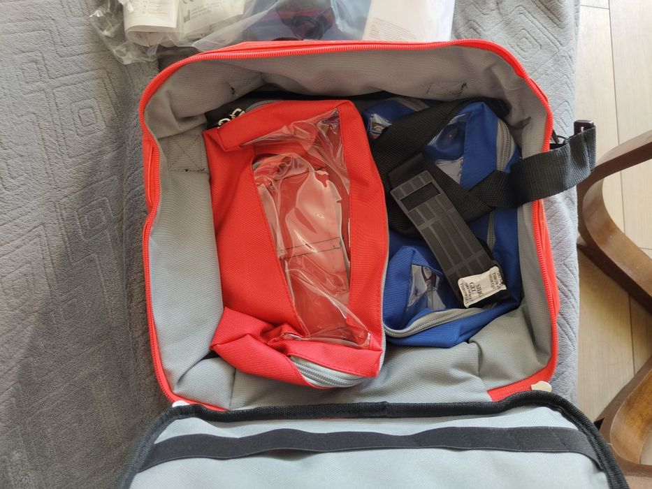 KIT PRIM Ajutor cu Geantă