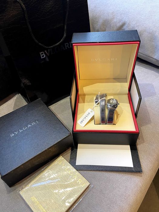 сребрист часовник змия bvlgari нов аксесоар гривна  комплект с кутия