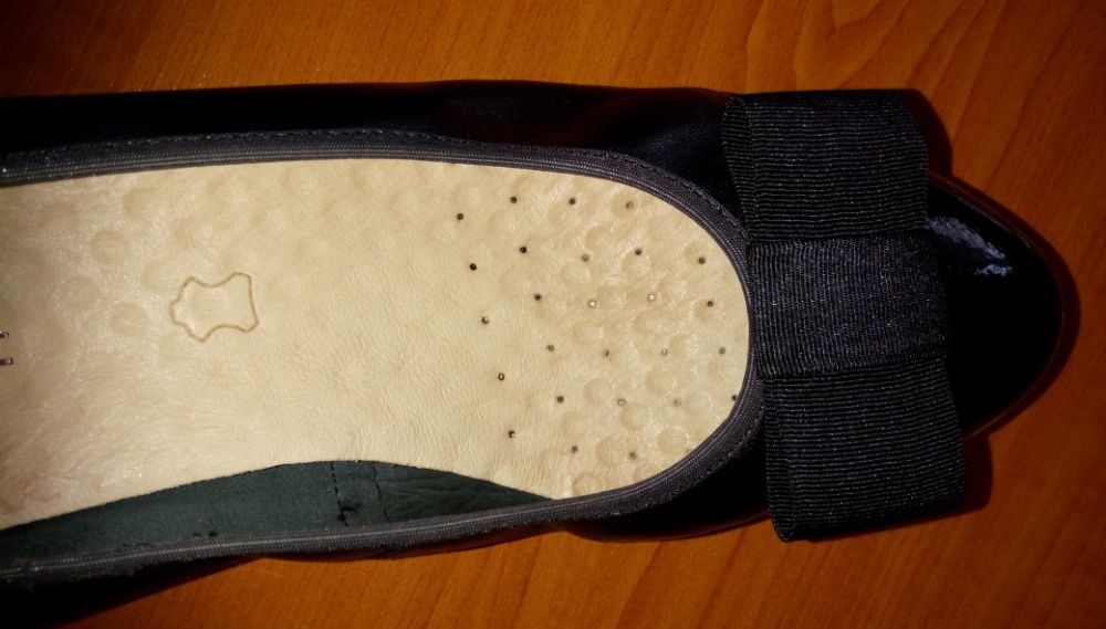 Caprice Нови дамски кожени обувки черни №38,5 H и стелка 25см