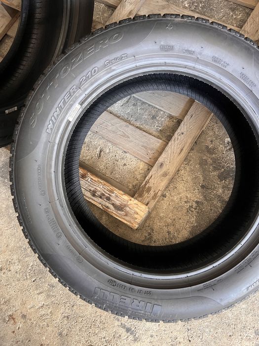 4 anvelope iarna 235/55/18 ,Pirelli!