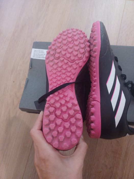 Футболни обувки Adidas