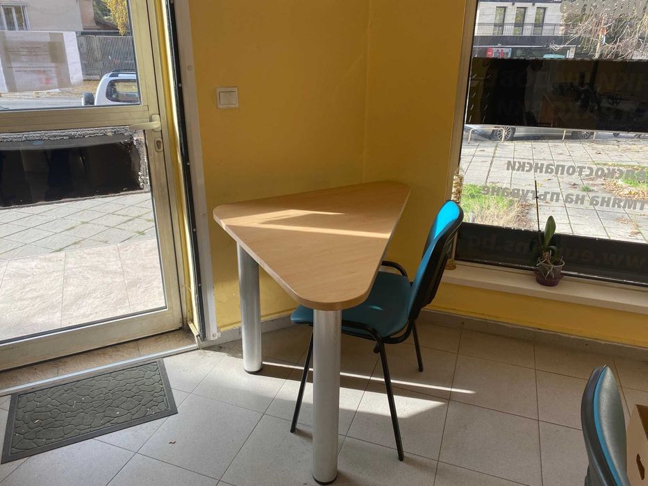 употребявани, запазени офис мебели