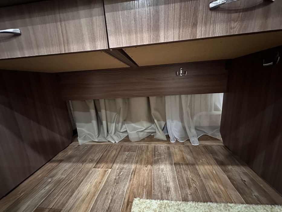 Продам стол компьютерный