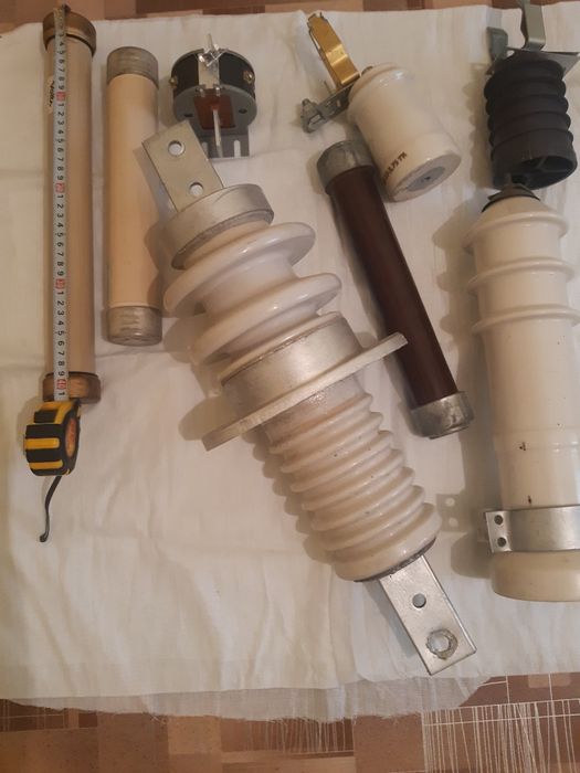 Вставки предохранителя б/у