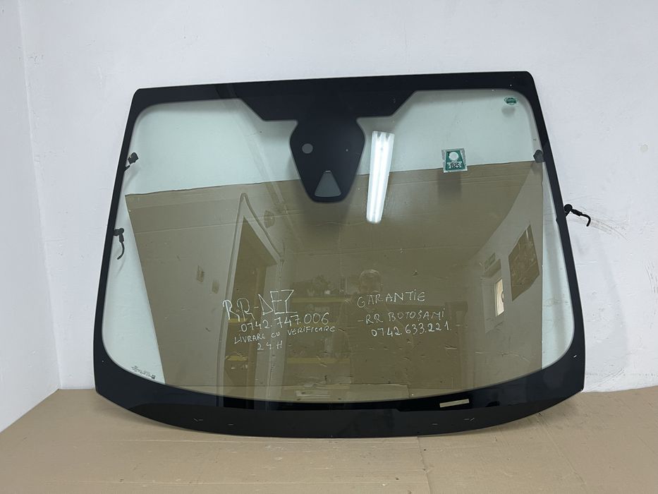 Parbriz Ford Puma cu incalzire si loc camera 2019-2023