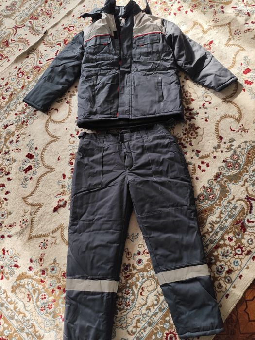 Новая спецодежда рр56-58 светоотражающая и очень лёгкая